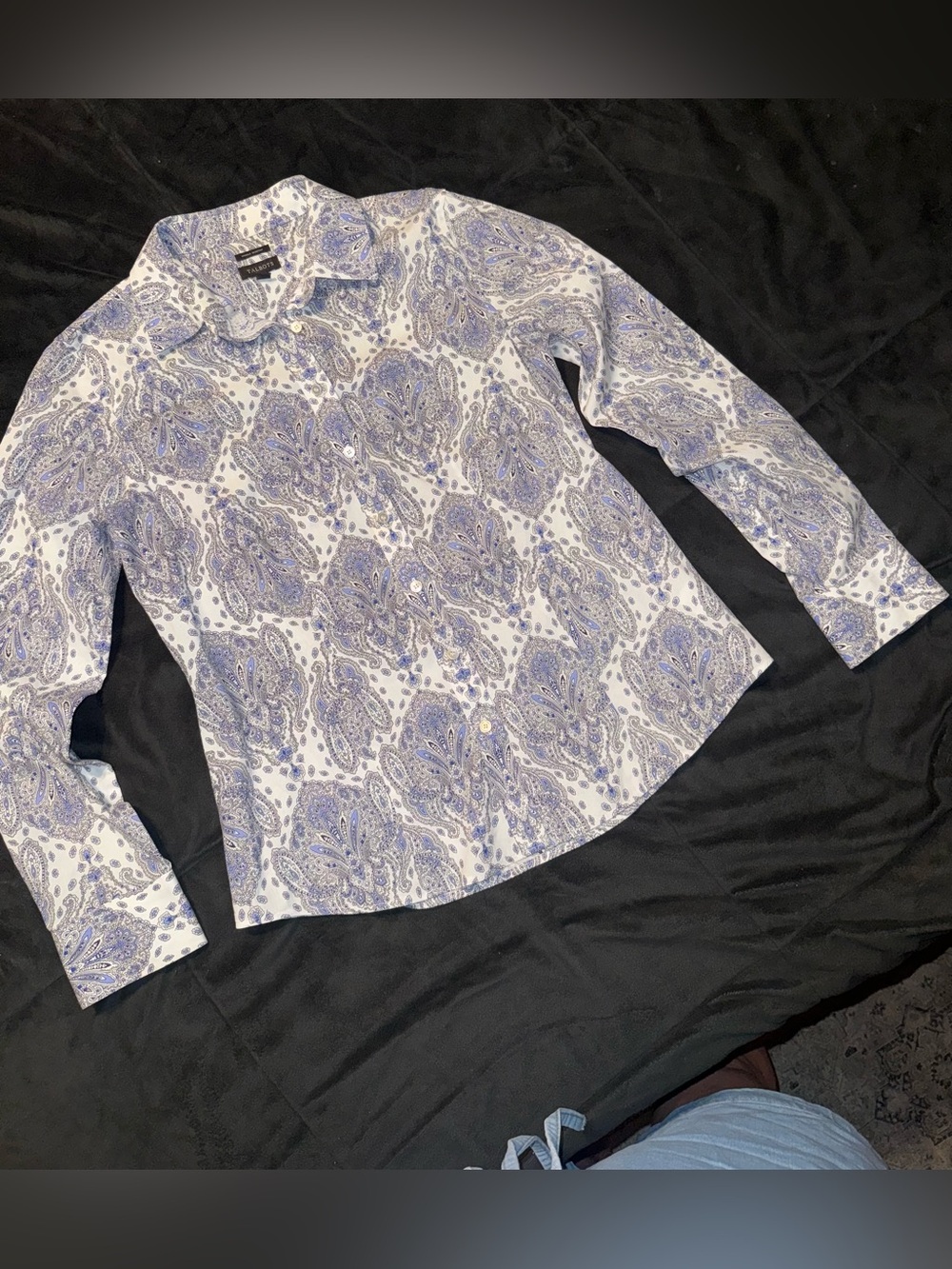 Talbots Women’s Size 2 Blue White Paisley Button Down Shirt Wrinkle Resistant